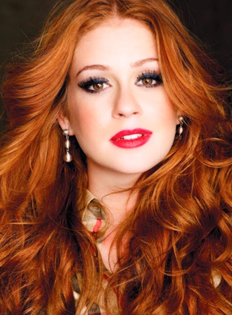 Cabelo Ruivo Natural vs. Tingido: Diferenças e Cuidados Essenciais