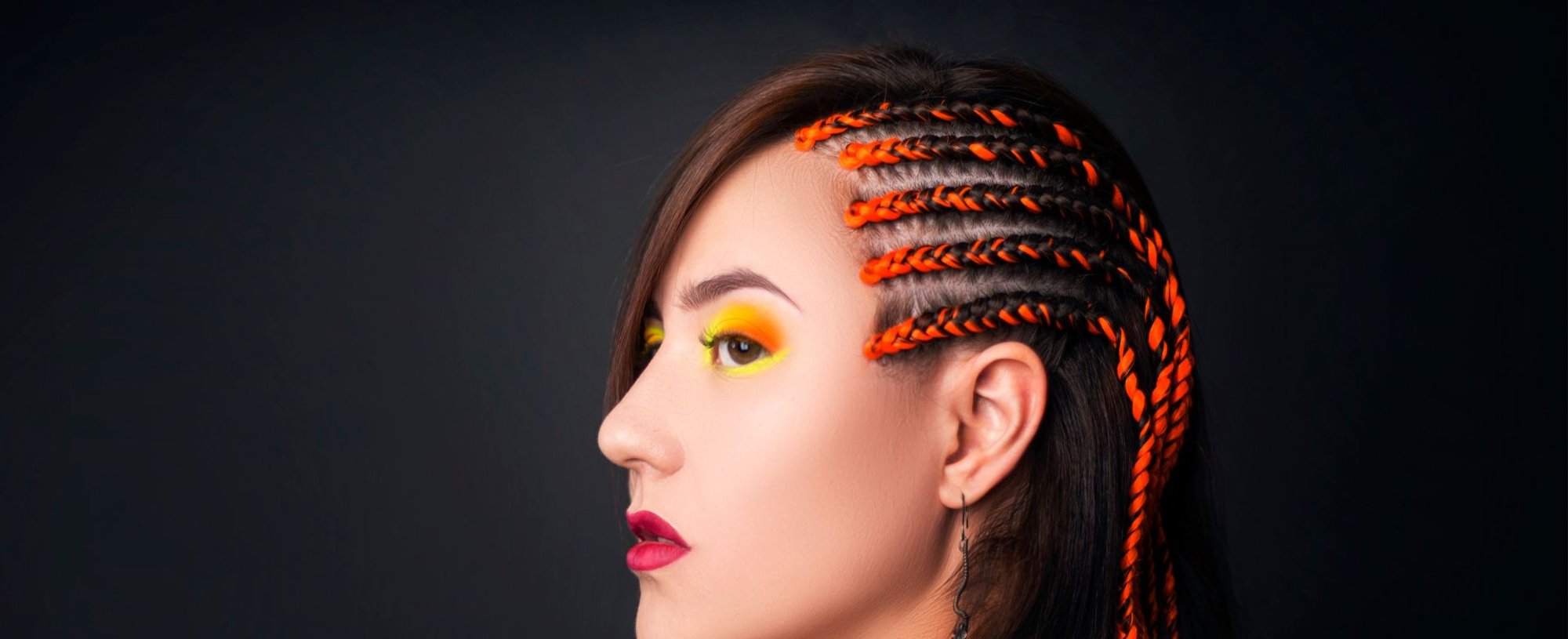 terere de cabelo com penas