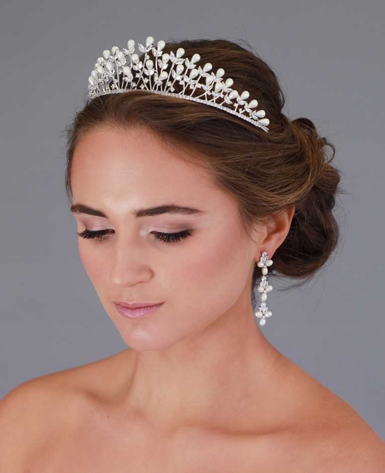 Como escolher a tiara perfeita para cada ocasião