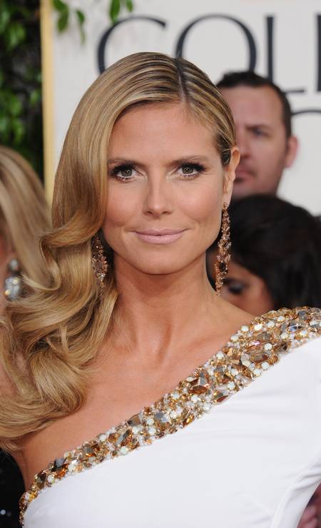 Penteados com Topete para Eventos Formais: Casamentos e Formaturas