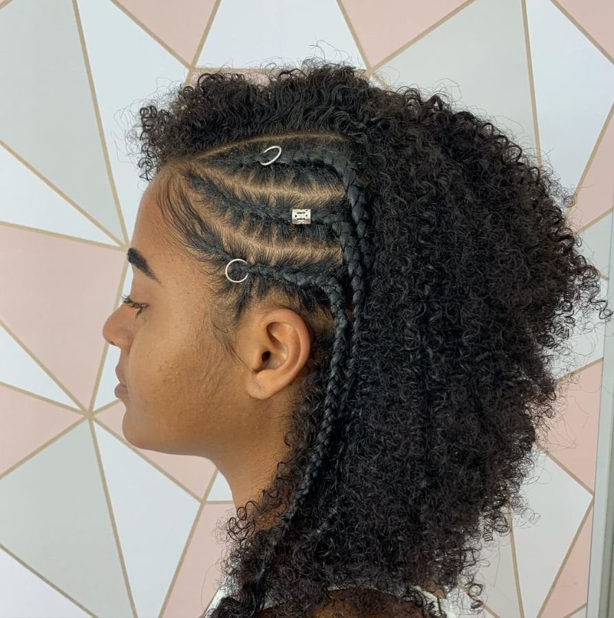 Trança Nagô vs. Trança Embutida: Qual o Melhor Estilo para Cabelos Cacheados?