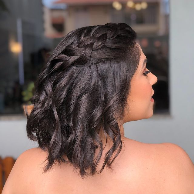 ideias de trança lateral cabelo curto para festa