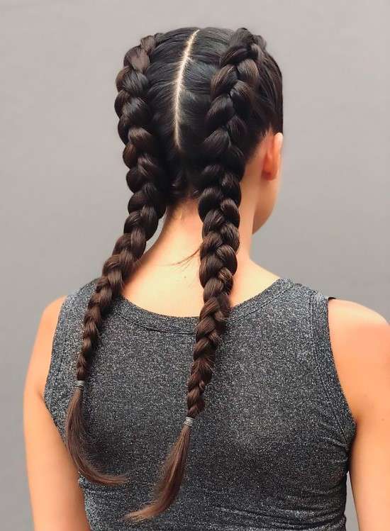 Guia Completo: Como Cuidar das Suas Tranças para Maior Durabilidade; Tranças Protetivas: Os Melhores Estilos para a Saúde do Seu Cabelo; Tranças Clássicas vs. Modernas: Qual Escolher para Cada Ocasião?; Passo a Passo: Faça Você Mesma Tranças Embutidas e Boxeadoras; Tendências de Tranças 2024/2025: O Que Está Bombando no Mundo da Beleza