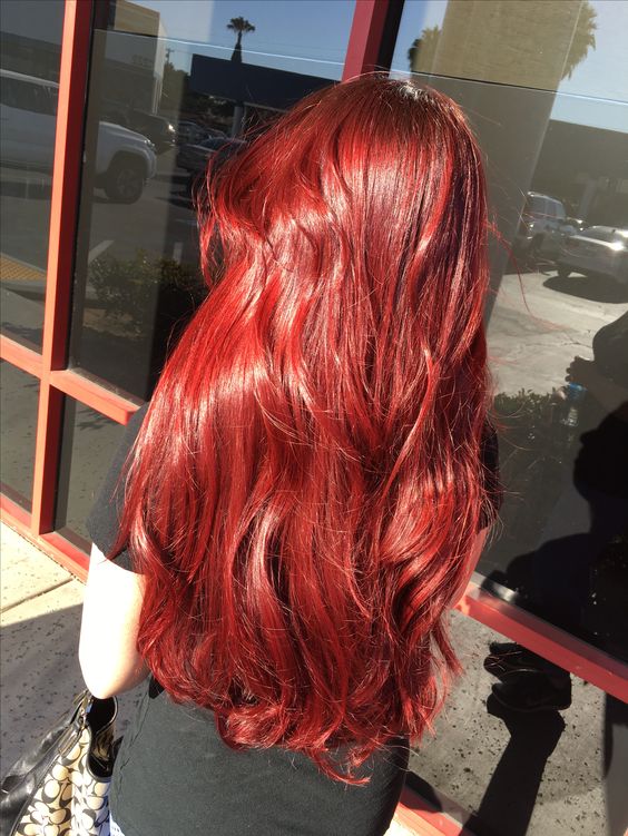 Guia Completo: Como Manter o Cabelo Vermelho Vibrante como o V do BTS