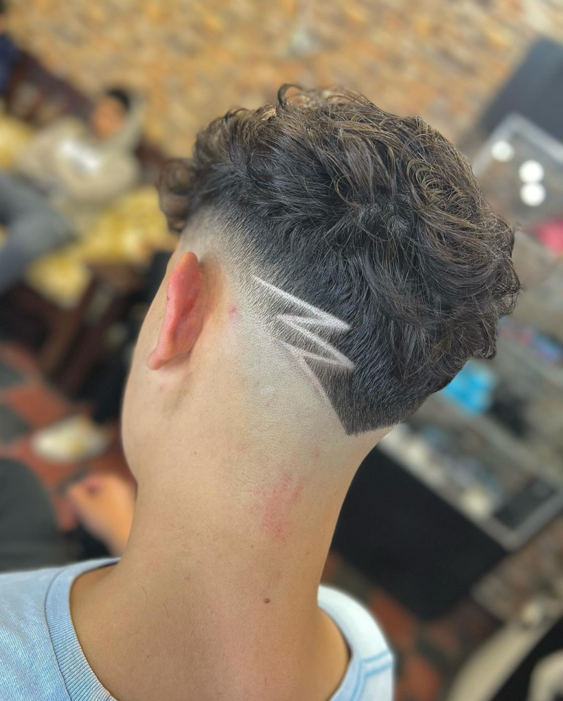 v masculino corte de cabelo low fade