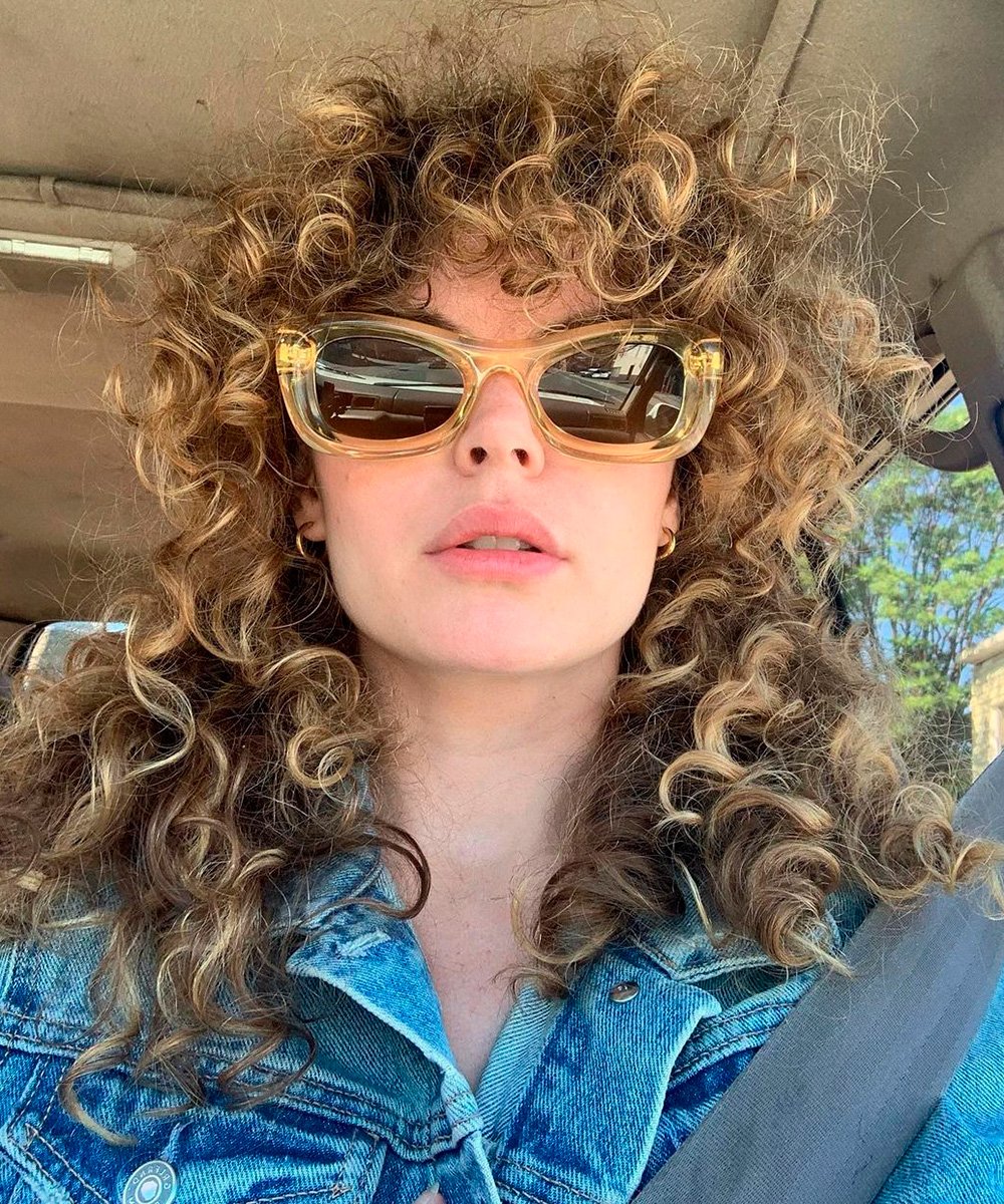 Vinagre de Maçã no Cabelo: Receitas Caseiras e Cuidados Essenciais para Cachos Saudáveis